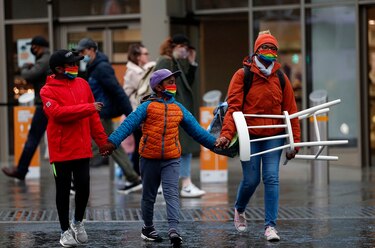 Una quinta parte de Inglaterra, bajo las mayores restricciones por el nuevo coronavirus