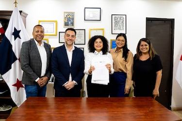 Entregan resoluciones de viabilidad de proyectos a la Alcaldía de San Miguelito por un monto de $6.3 millones