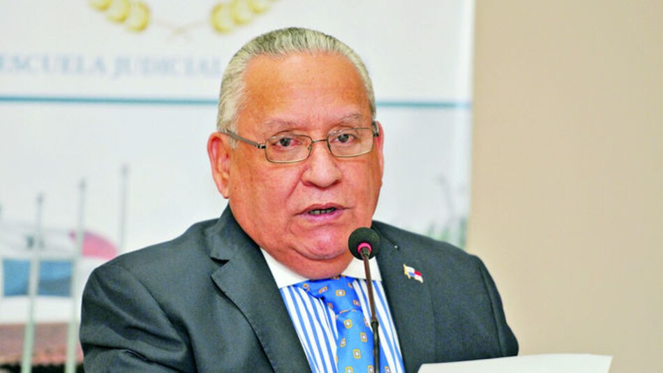 Rosas remite expediente de Benavides al Ministerio Público