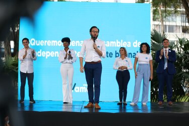 Diputados Vásquez y Silva lideran una coalición que buscará elegir a más independientes