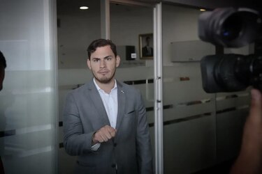 ‘Están destruyendo la democracia y robando elecciones’, Juan Diego Vásquez