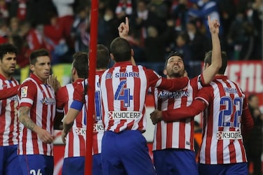 El Atlético golea y se trepa en la cima de la liga española