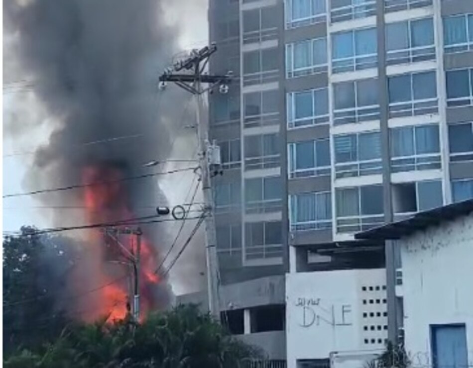 Incendio consume una vivienda en Río Abajo