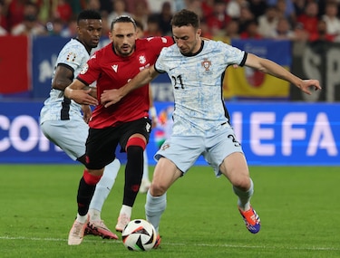 Georgia doblega a Portugal para ser rival de España