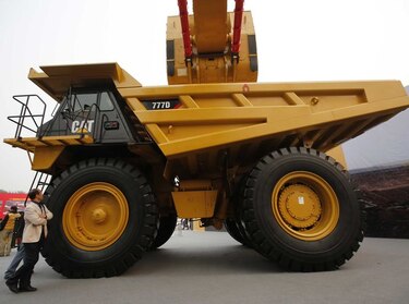 Allanan oficinas de Caterpillar en Estados Unidos