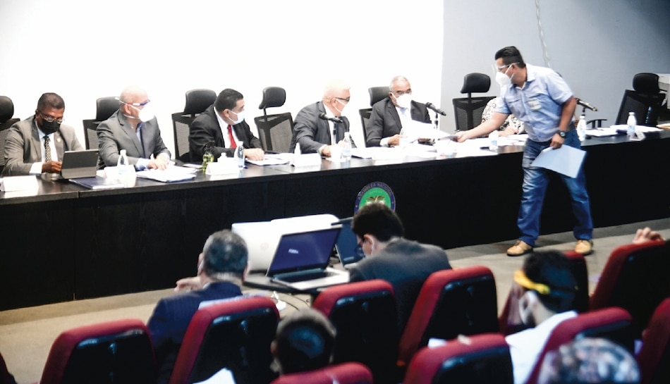 Crispiano Adames, Ana Giselle Rosas y Mariano López verán cambios a la Ley No. 43 sobre el régimen de certificación de los profesionales y especialistas de la salud