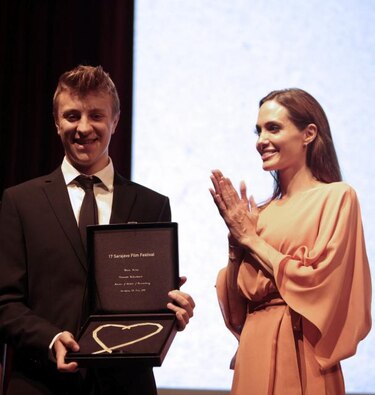Galardonan a Angelina Jolie en el Festival de Cine de Sarajevo