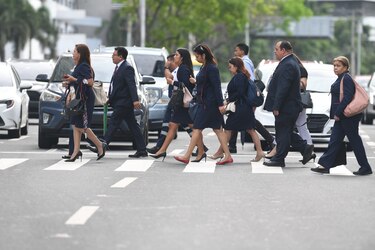 ¿Quién lleva el pan a la casa? Cuando la paridad salarial choca con los estereotipos de género