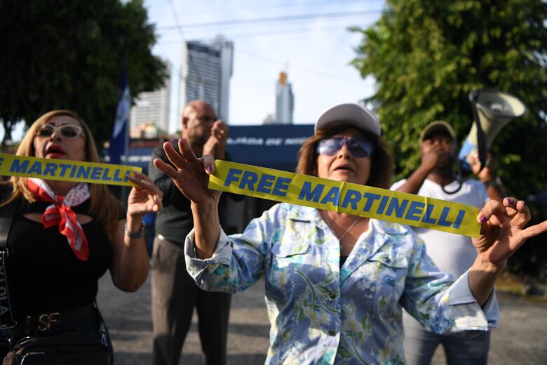 ¿Se desinfla la influencia política de Martinelli con su salida a Nicaragua?