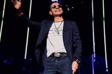 Marc Anthony sufre ‘accidente’ y cancelan su concierto en el Rommel Fernández