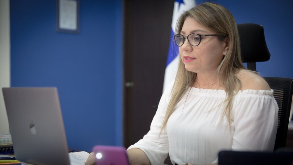 Zapata reitera que se ha propuesto prorrogar la suspensión de contratos ‘de forma gradual’