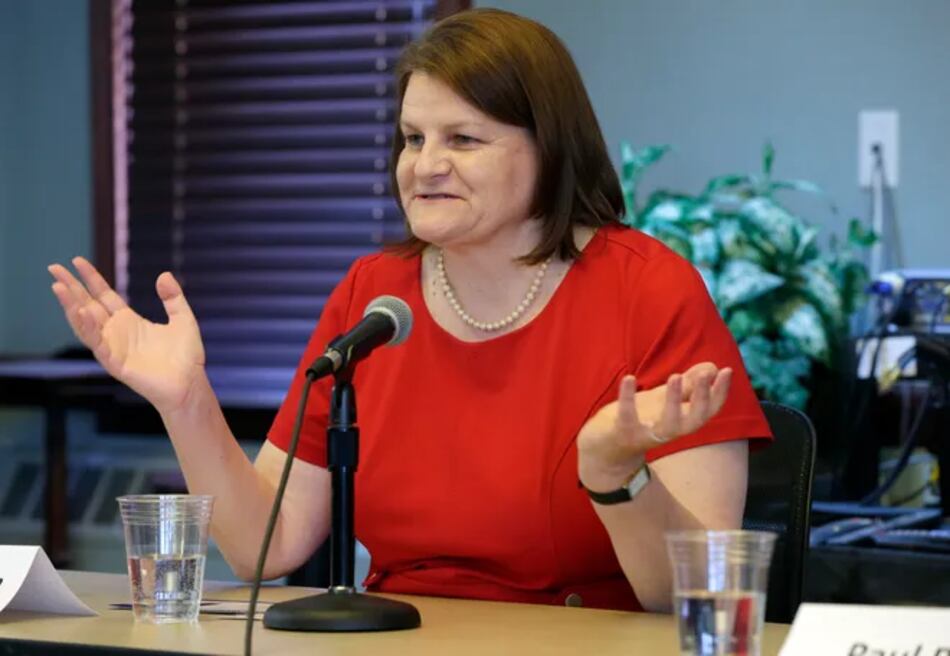 El FBI arresta a una jueza en Wisconsin y la acusa de obstruir el arresto de un migrante