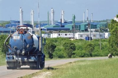 Estados Unidos sanciona a un nieto de Raúl Castro y a un cliente de Ramón Carretero en Cuba