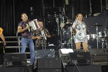 Samy y Sandra Sandoval reaccionan al hallazgo de tres vigas en Monagrillo