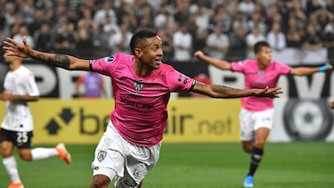 El panameño Gabriel Torres y el Independiente del Valle salen a tumbar al gigante Corinthians