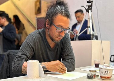 Artista guatemalteco rompe récord Guinness tras dibujar durante 80 horas