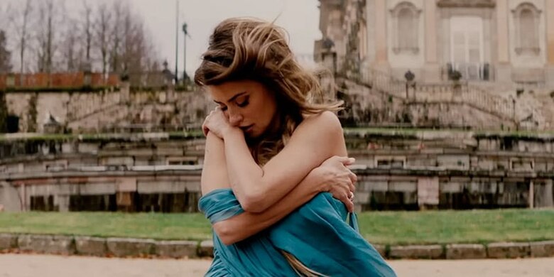 Residente hace un homenaje al tiempo en nuevo tema, ‘313′, y en video con Penélope Cruz