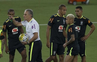 Un Brasil en alza recibe a Bolivia en eliminatorias