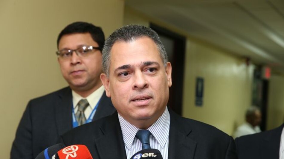 Julio García Valarini es designado director de la Caja de Seguro Social