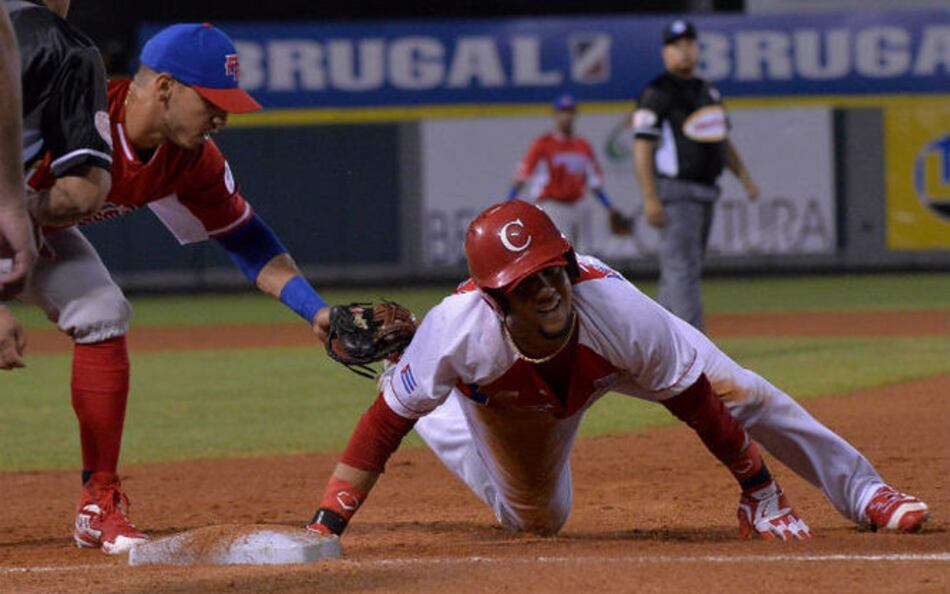 Hermanos Gourriel abandonan selección cubana de béisbol