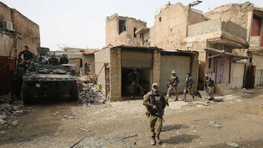 Más de 180 mil personas huyeron del oeste de Mosul, según el gobierno iraquí