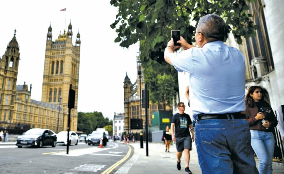 Pandemia le costará $29 mil millones al turismo británico