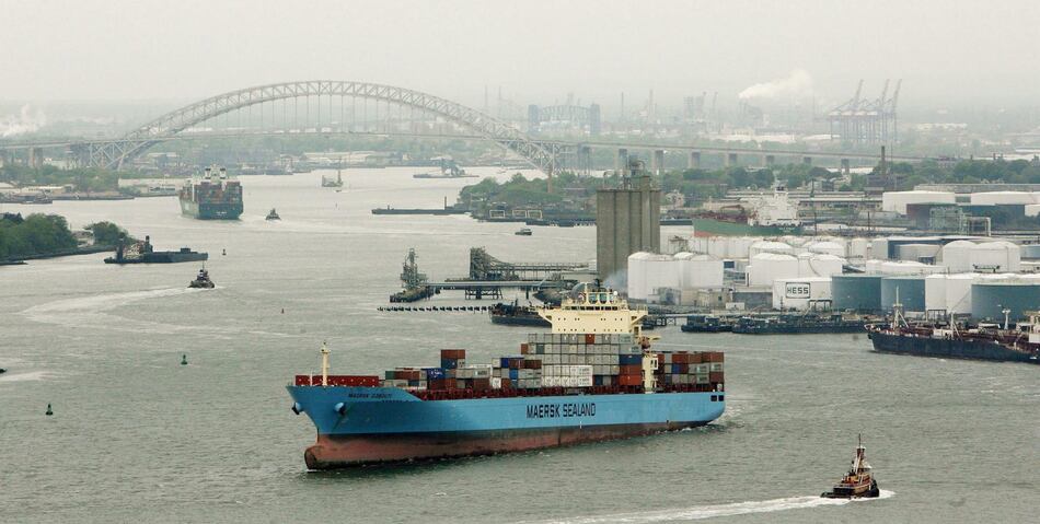 Estados Unidos se opone a plan de la ONU para reducir emisiones de gases en el transporte marítimo