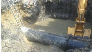 Por daño en tubería se suspende suministro de agua en 15 sectores del distrito de Panamá