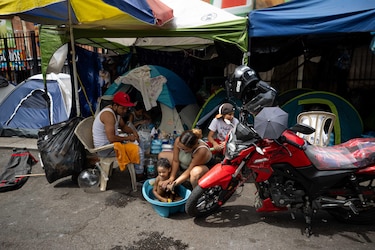 Suben a 3,899 los muertos tras el doble terremoto en Venezuela