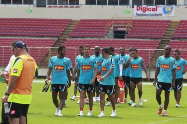 Selección de fútbol de Panamá viaja a EU para la Copa Centroamericana