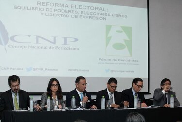 Con ‘el cierre de un medio pierde toda la sociedad’