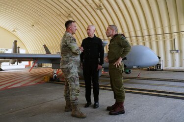 Los científicos del G7 piden a sus Gobiernos ‘avanzar hacia un mundo sin armas nucleares’