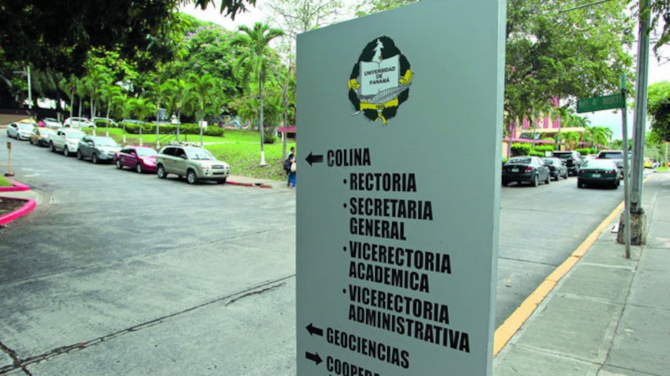 Universidad de Panamá fija en $200 matrícula a estudiantes extranjeros