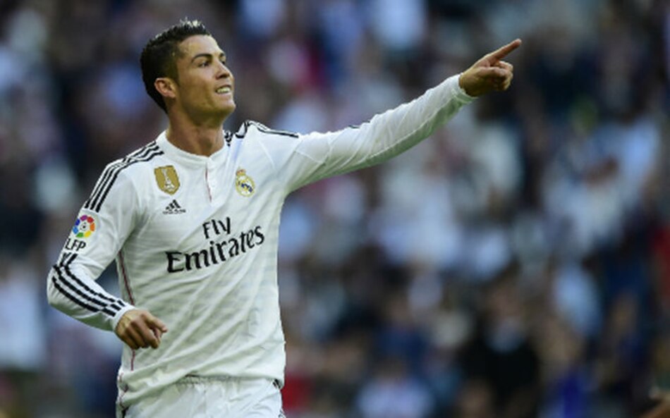 Ronaldo logra un triplete y se proclama máximo goleador