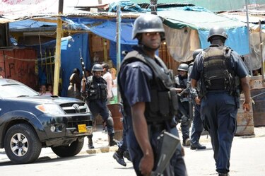 Jamaica declara estado de emergencia en tres distritos por actos criminales de pandillas
