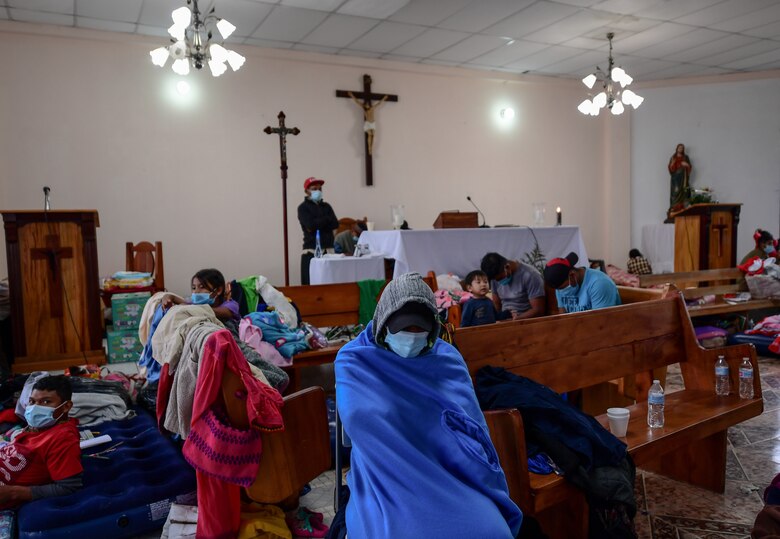 Vía Chiriquí-Bocas mantiene al menos 15 derrumbes; hay más de 2 mil personas en refugios