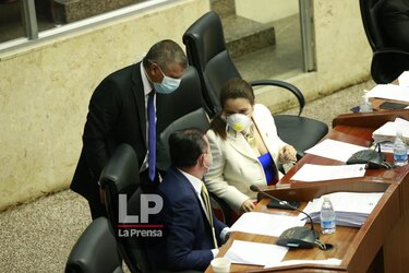 Diputados de la Asamblea Nacional dan negativo en las pruebas de coronavirus