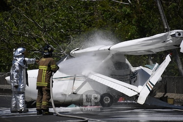 Aeronave se accidenta en vía La Amistad; los cuatro pasajeros están a salvo 