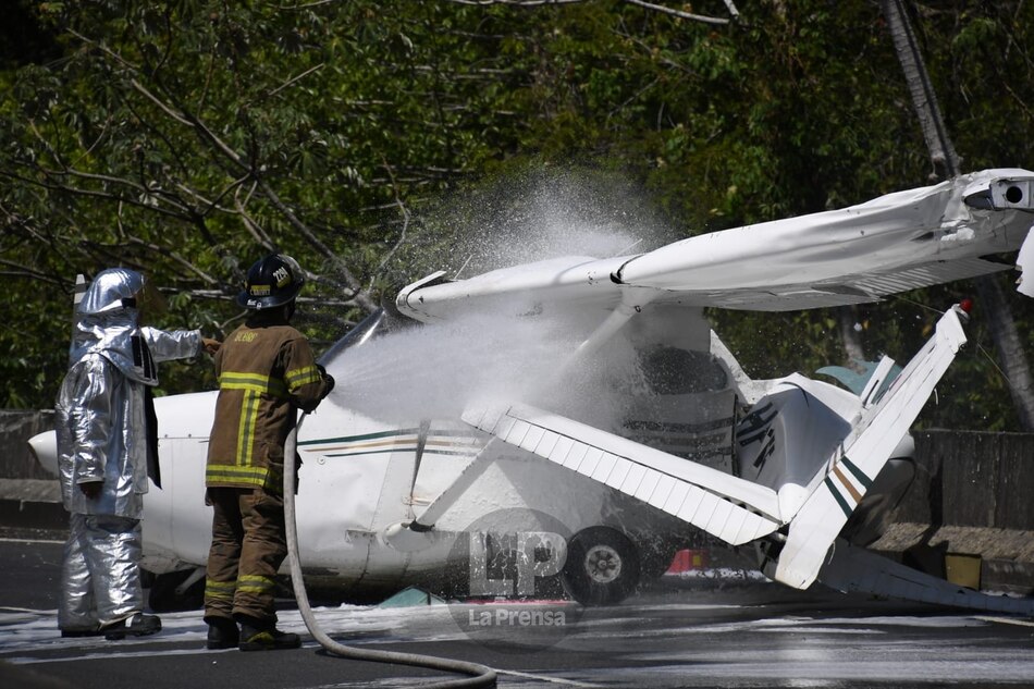 Aeronave se accidenta en vía La Amistad; los cuatro pasajeros están a salvo