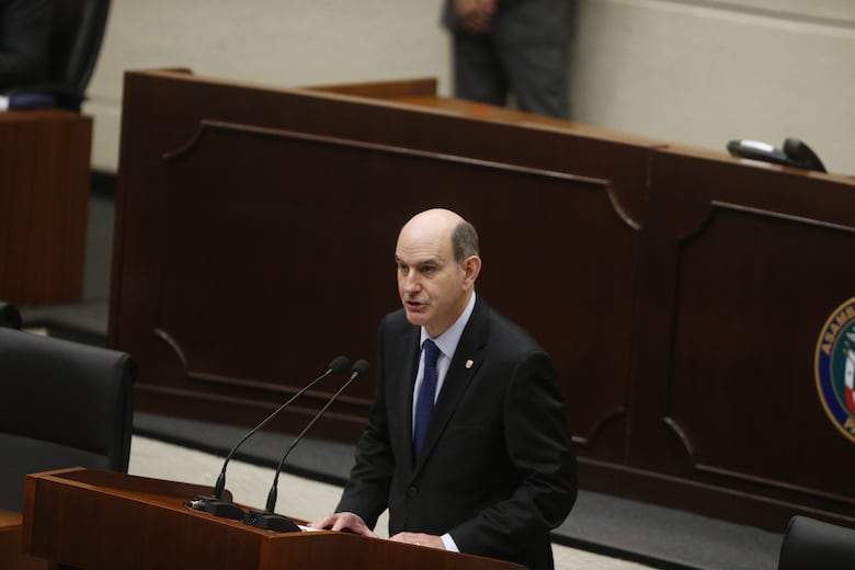 Chapman presenta ante la Asamblea Nacional un presupuesto marcado por la deuda pública