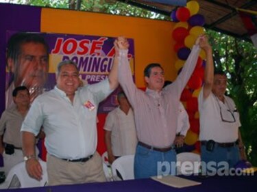 Domínguez oficializa su aspiración a la presidencia panameñista