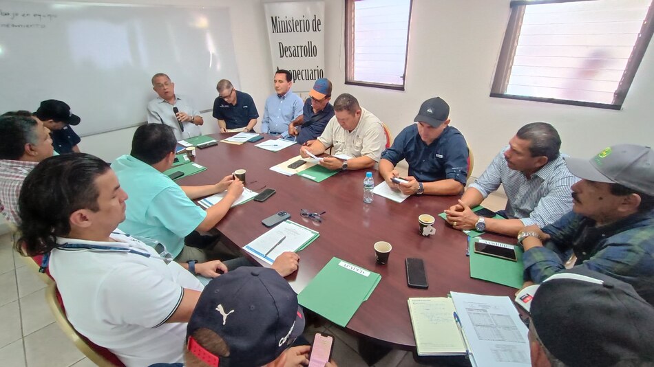 Cadena agroalimentaria acuerda importar 1.7 millones quintales de arroz