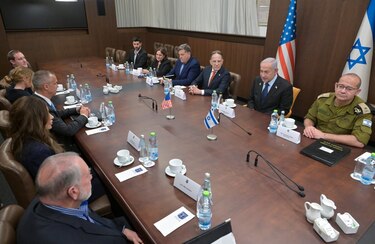 La secretaria de Seguridad de EUA se reúne con Netanyahu a su llegada a Israel