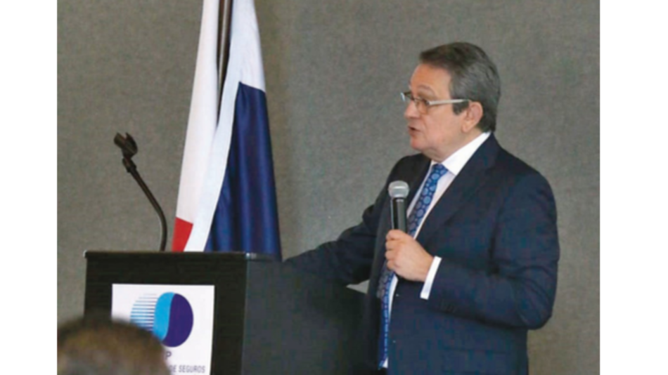 Falta transparencia en seguros de salud, según un estudio