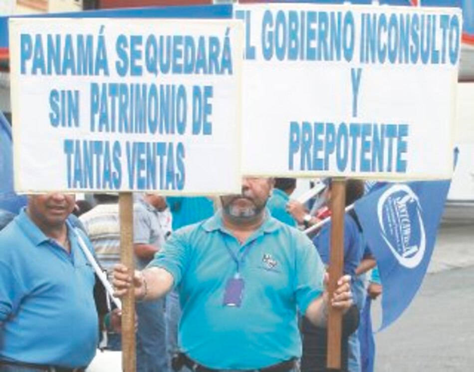 ´Moncada Luna debe renunciar´