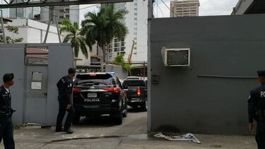 Martinelli acude a fiscalía para leer cuadernillos del caso de las escuchas telefónicas