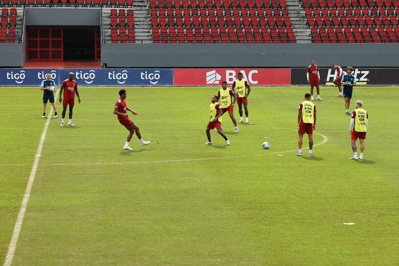 Adalberto Carrasquilla y José Córdoba están listos para enfrentar a Surinam