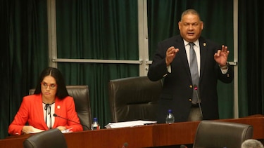 Benicio Robinson critica el nombramiento de sus copartidarios en varias juntas directivas