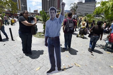 Abogados de Leopoldo López pedirán a fiscalía que le permitan presentar testigos