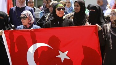 Turquía aborta intento de golpe de Estado militar que causa 265 muertos